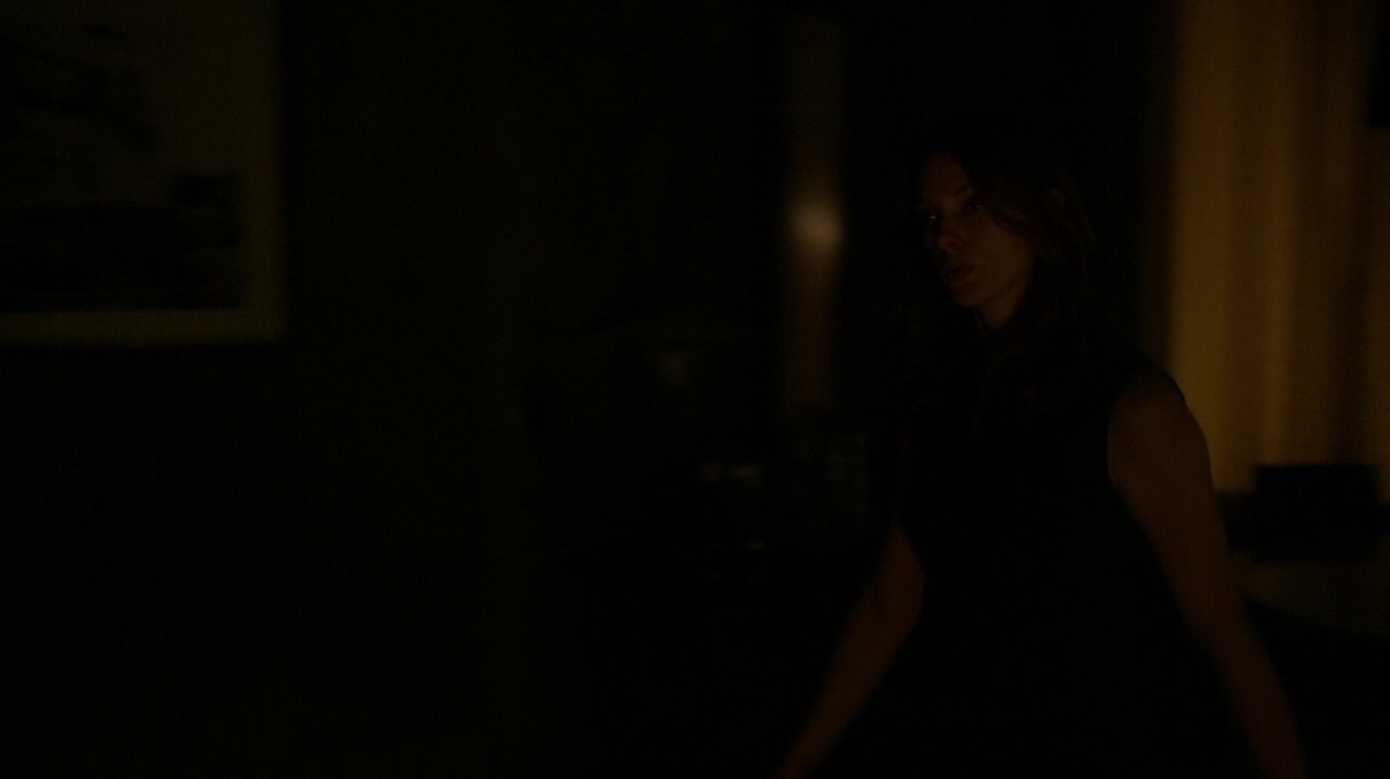 Ashley-Greene-dot-NL_Rogue3x15-0748.jpg