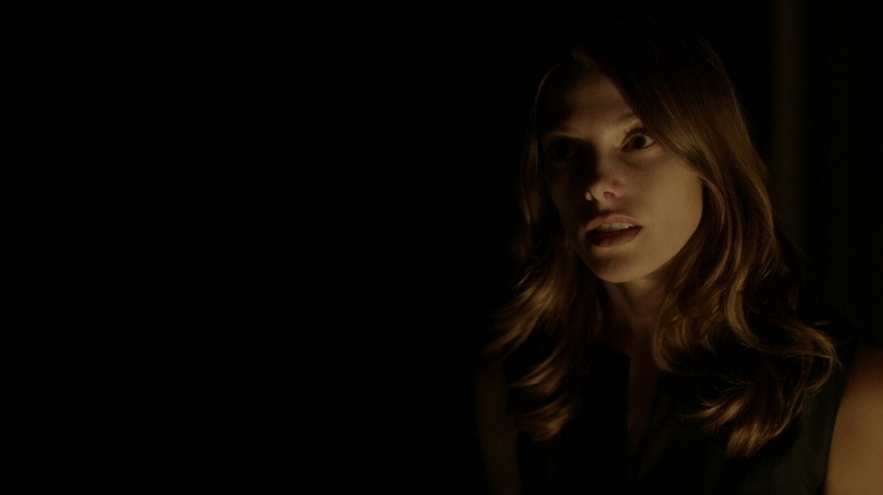 Ashley-Greene-dot-NL_Rogue3x15-0760.jpg