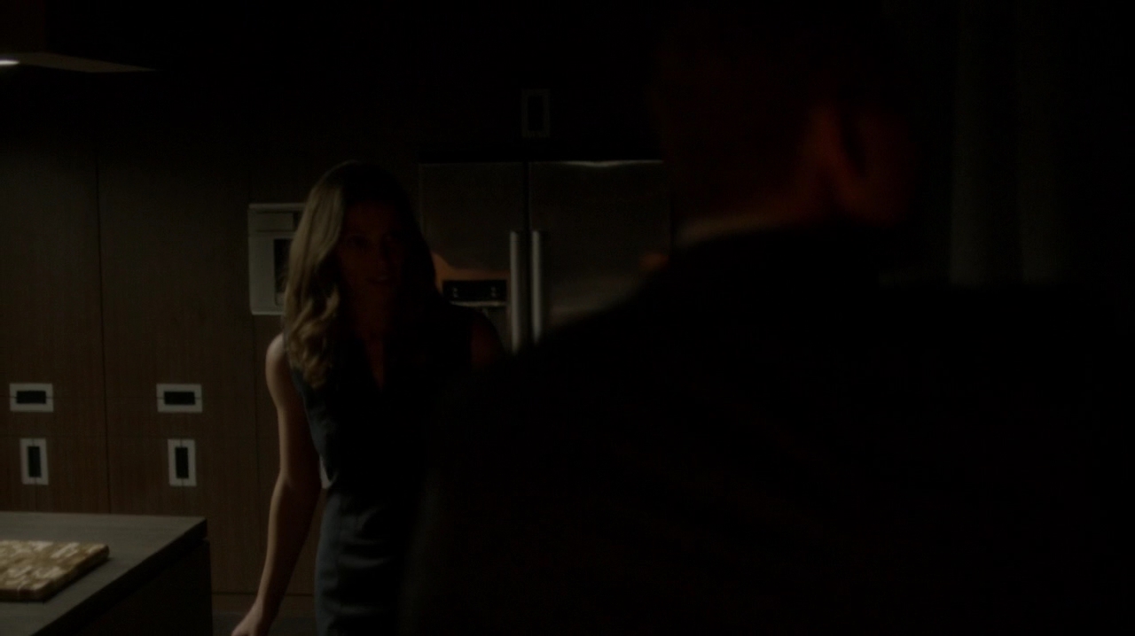 Ashley-Greene-dot-NL_Rogue3x15-0786.jpg