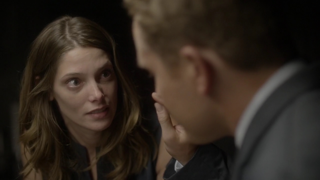 Ashley-Greene-dot-NL_Rogue3x15-0800.jpg