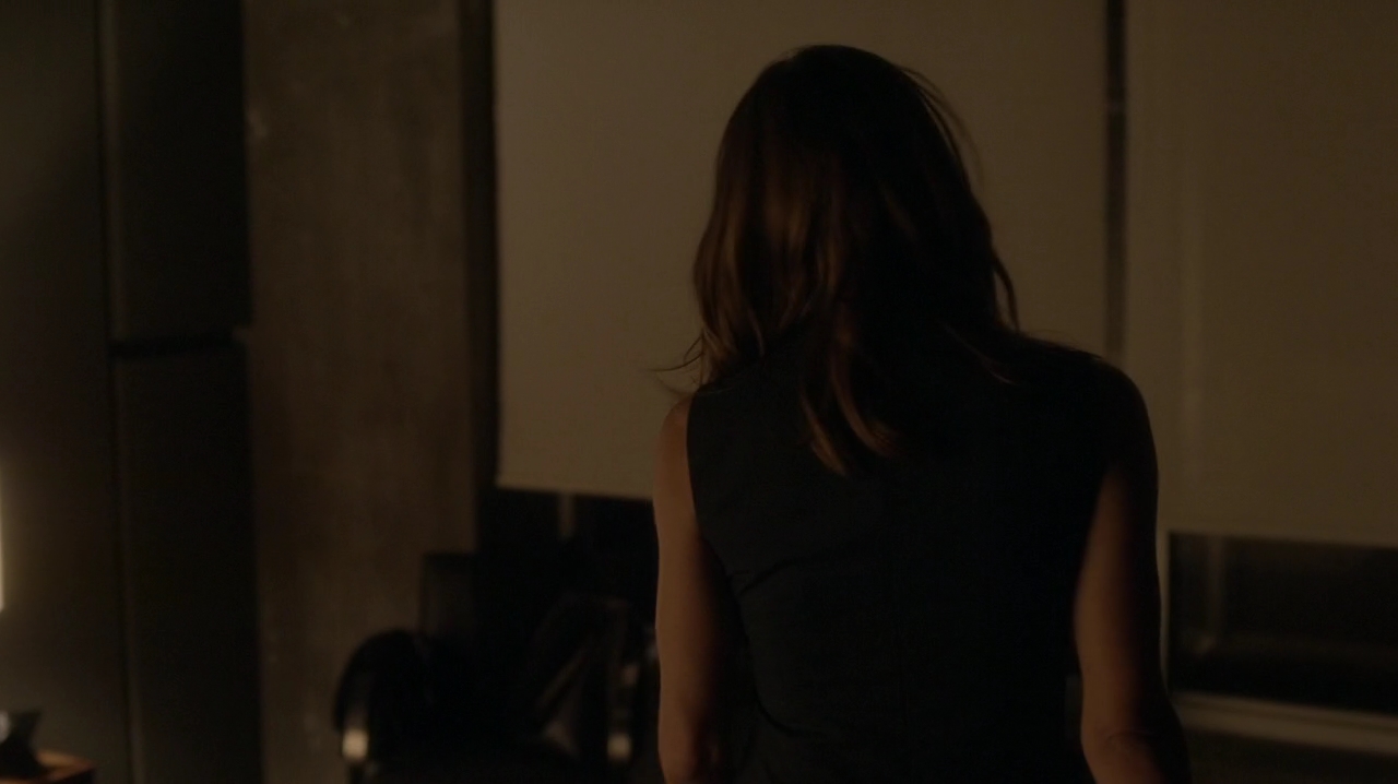 Ashley-Greene-dot-NL_Rogue3x15-0836.jpg