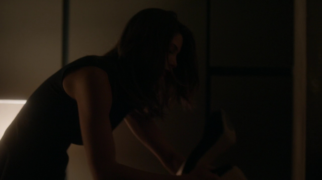Ashley-Greene-dot-NL_Rogue3x15-0840.jpg