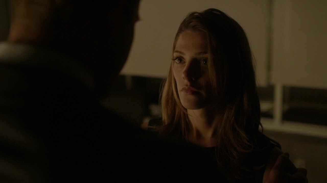 Ashley-Greene-dot-NL_Rogue3x15-0860.jpg