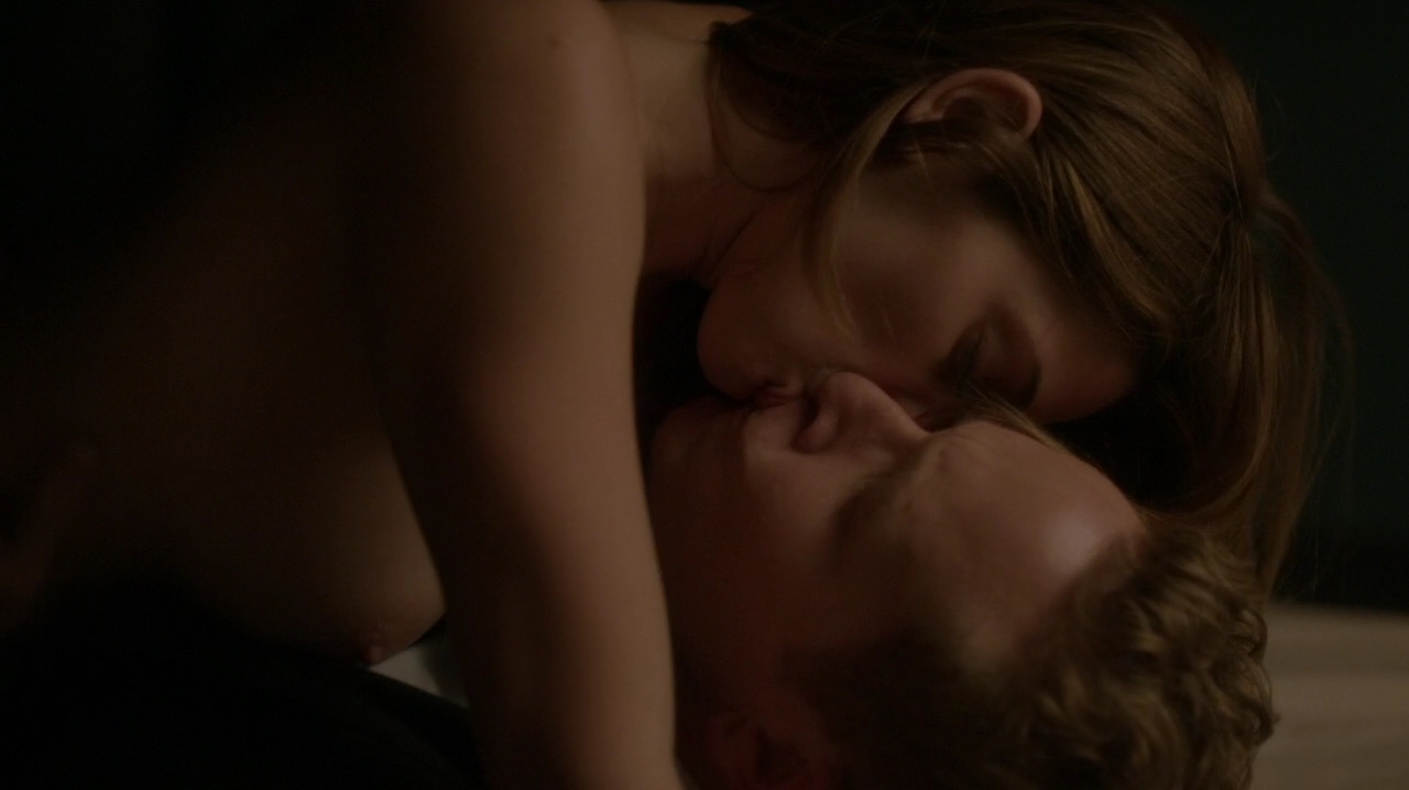Ashley-Greene-dot-NL_Rogue3x15-0894.jpg