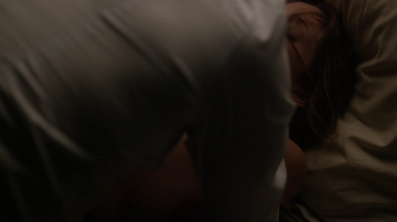 Ashley-Greene-dot-NL_Rogue3x15-0919.jpg