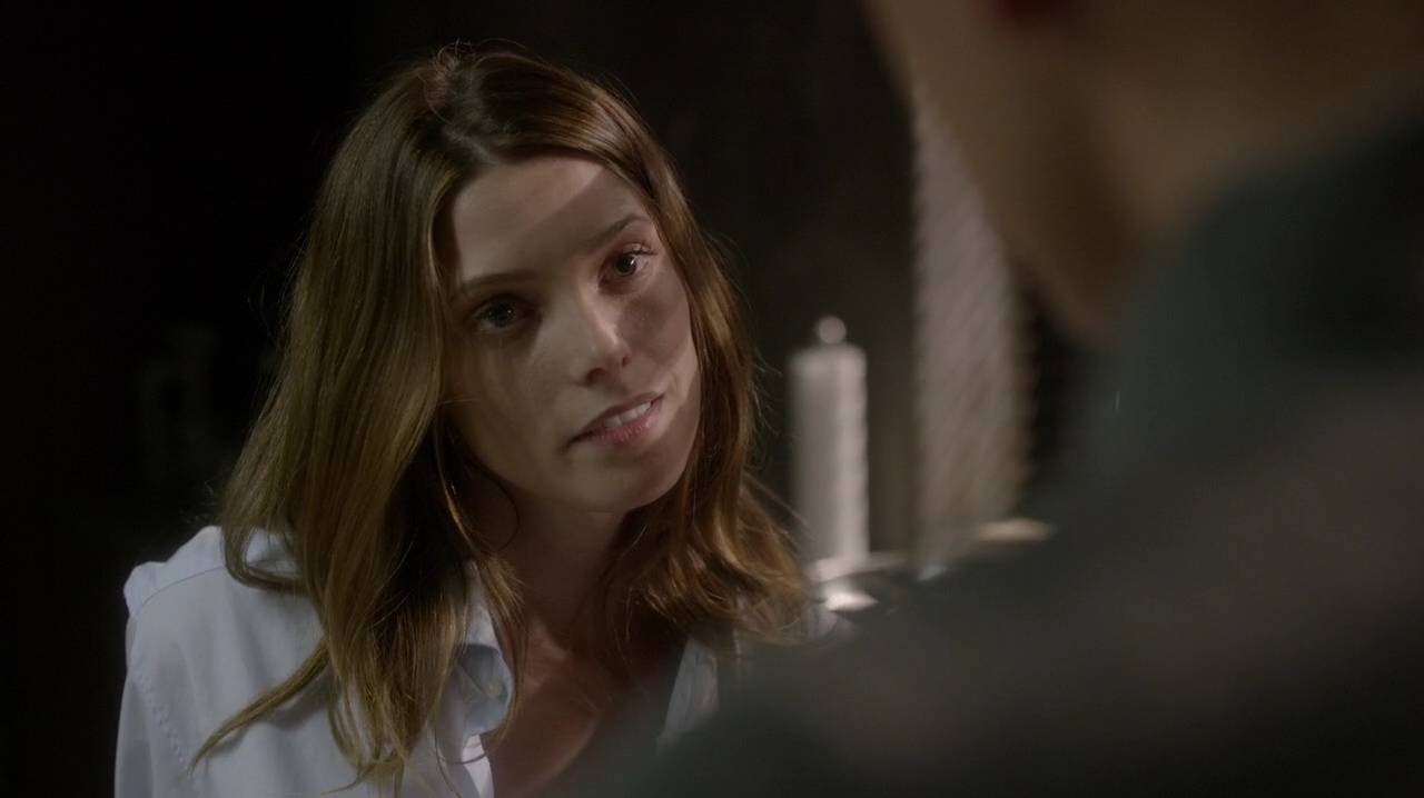 Ashley-Greene-dot-NL_Rogue3x15-1168.jpg