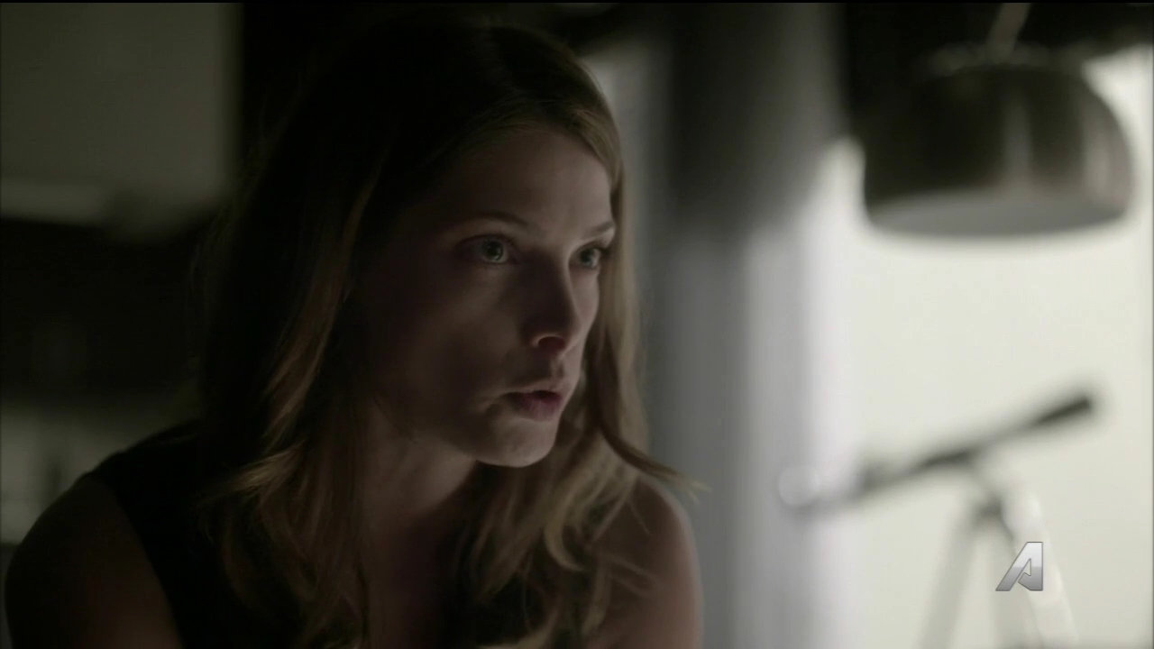 Ashley-Greene-dot_nl-Rouge3x16-1786.jpg