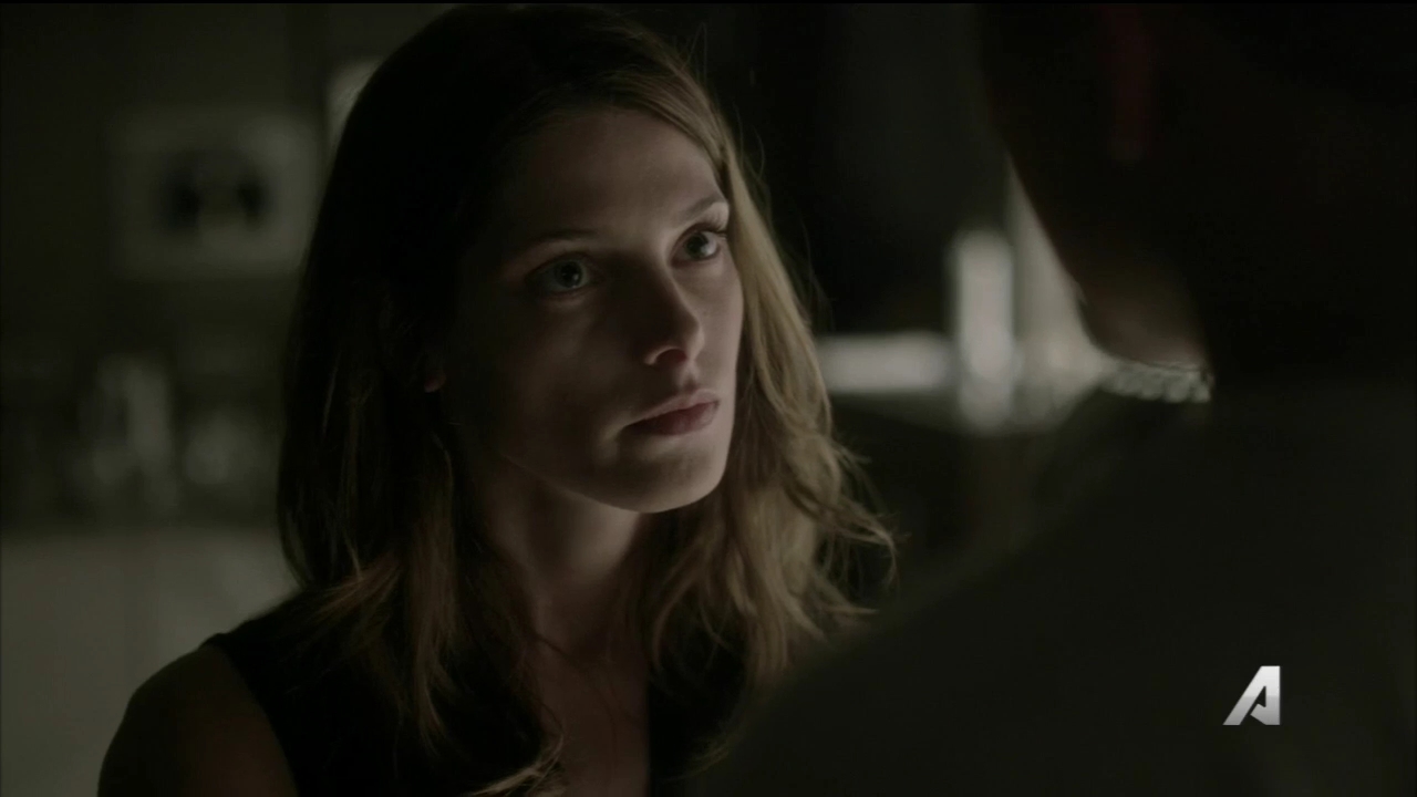 Ashley-Greene-dot_nl-Rouge3x16-1821.jpg