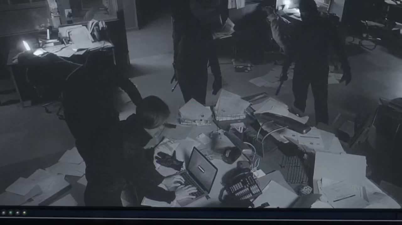 Ashley-Greene-dot-NL-Rouge3x18-00014.jpg Ashley-Greene-dot-NL-Rouge3x18-00014.jpg