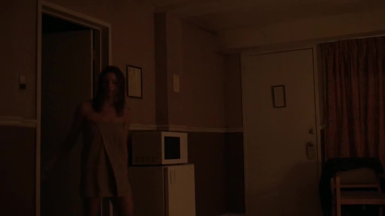 Ashley-Greene-dot-NL-Rouge3x18-00196.jpg