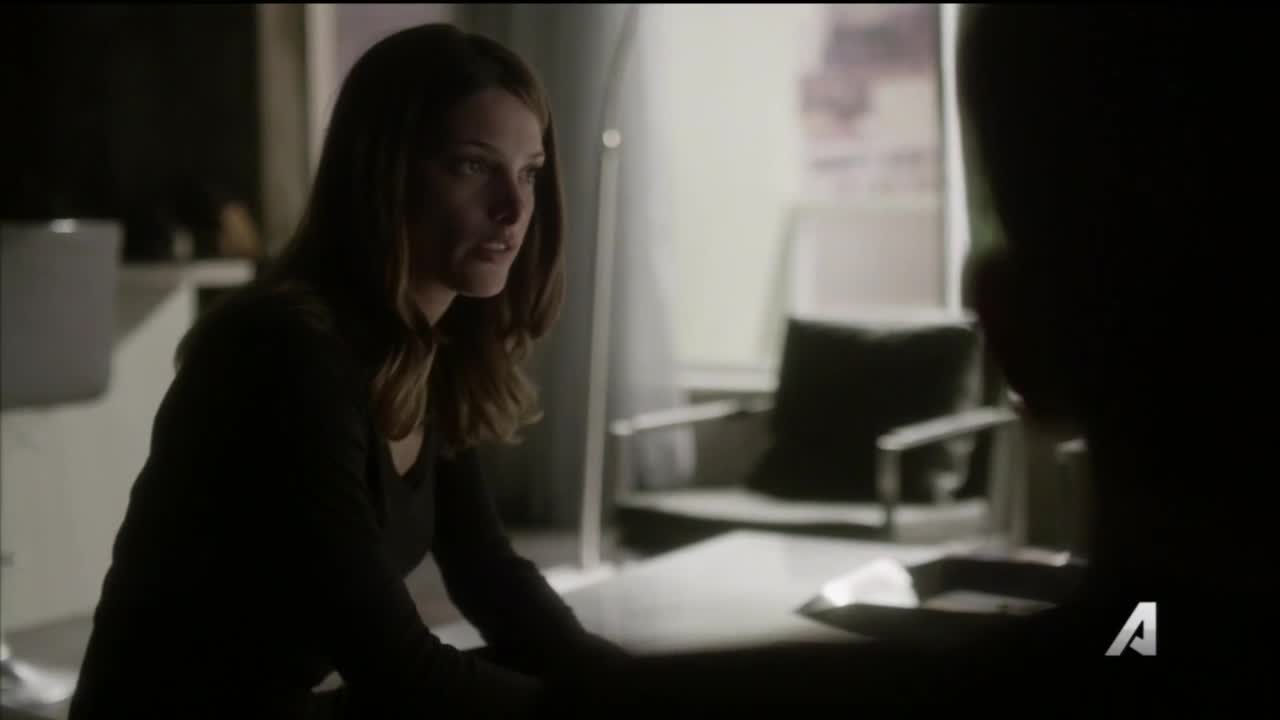 Ashley-Greene-dot-NL-Rouge3x19-00037.jpg Ashley-Greene-dot-NL-Rouge3x19-00037.jpg