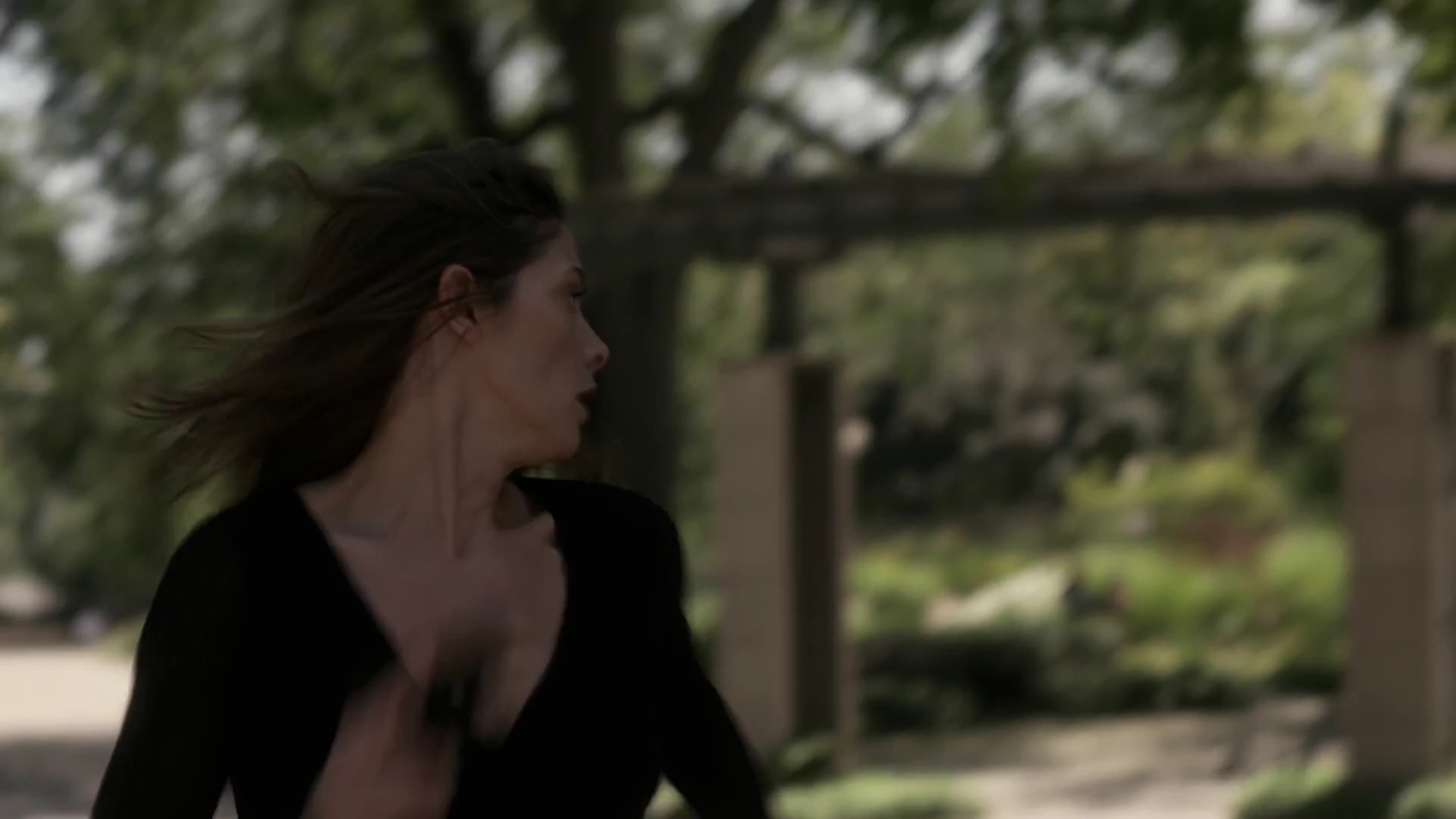 Ashley-Greene_dot_nl-RougeSeason3B-BehindTheScenesPremise0105.jpg