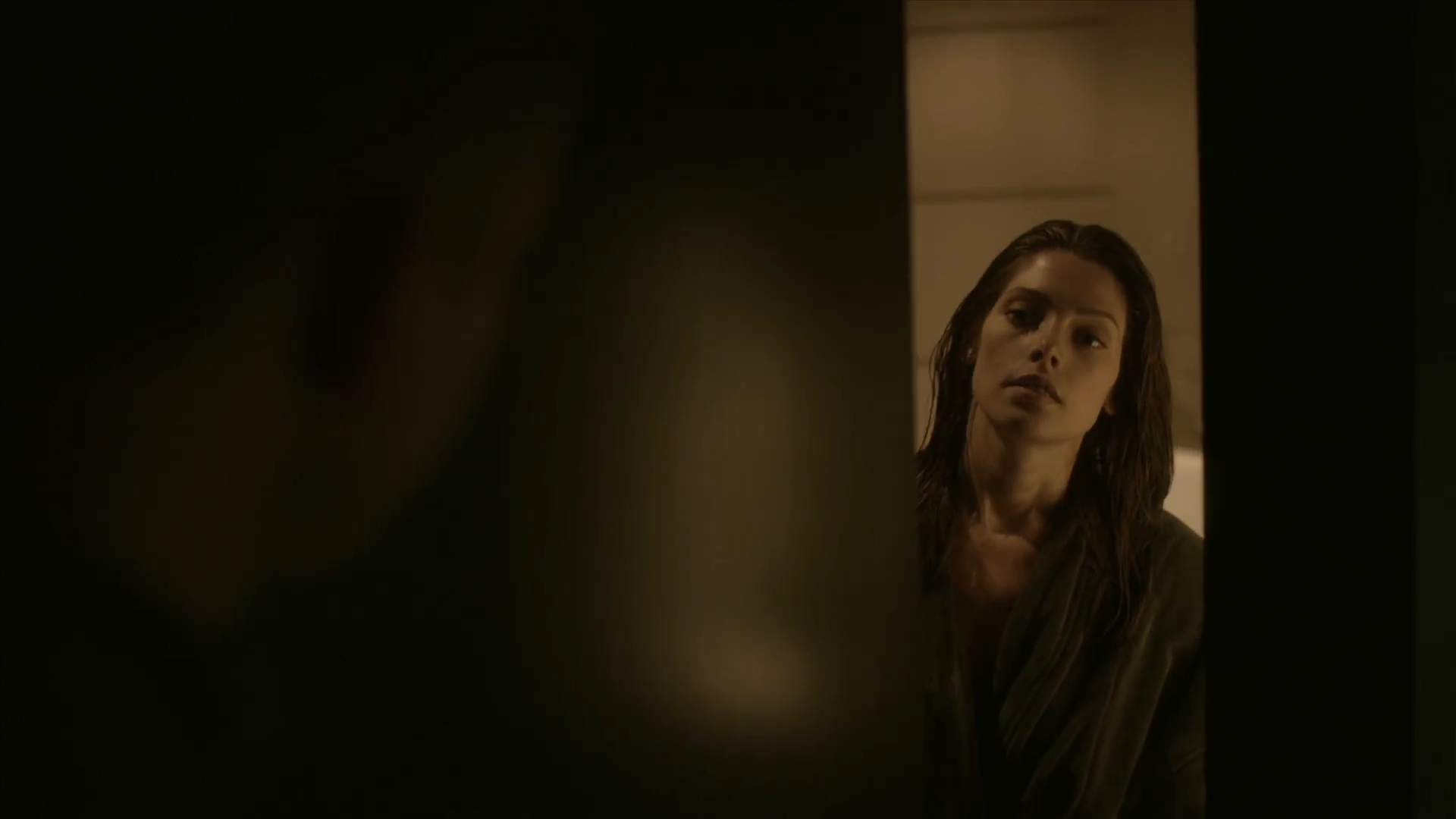 Ashley-Greene_dot_nl-RougeSeason3B-BehindTheScenesPremise0116.jpg