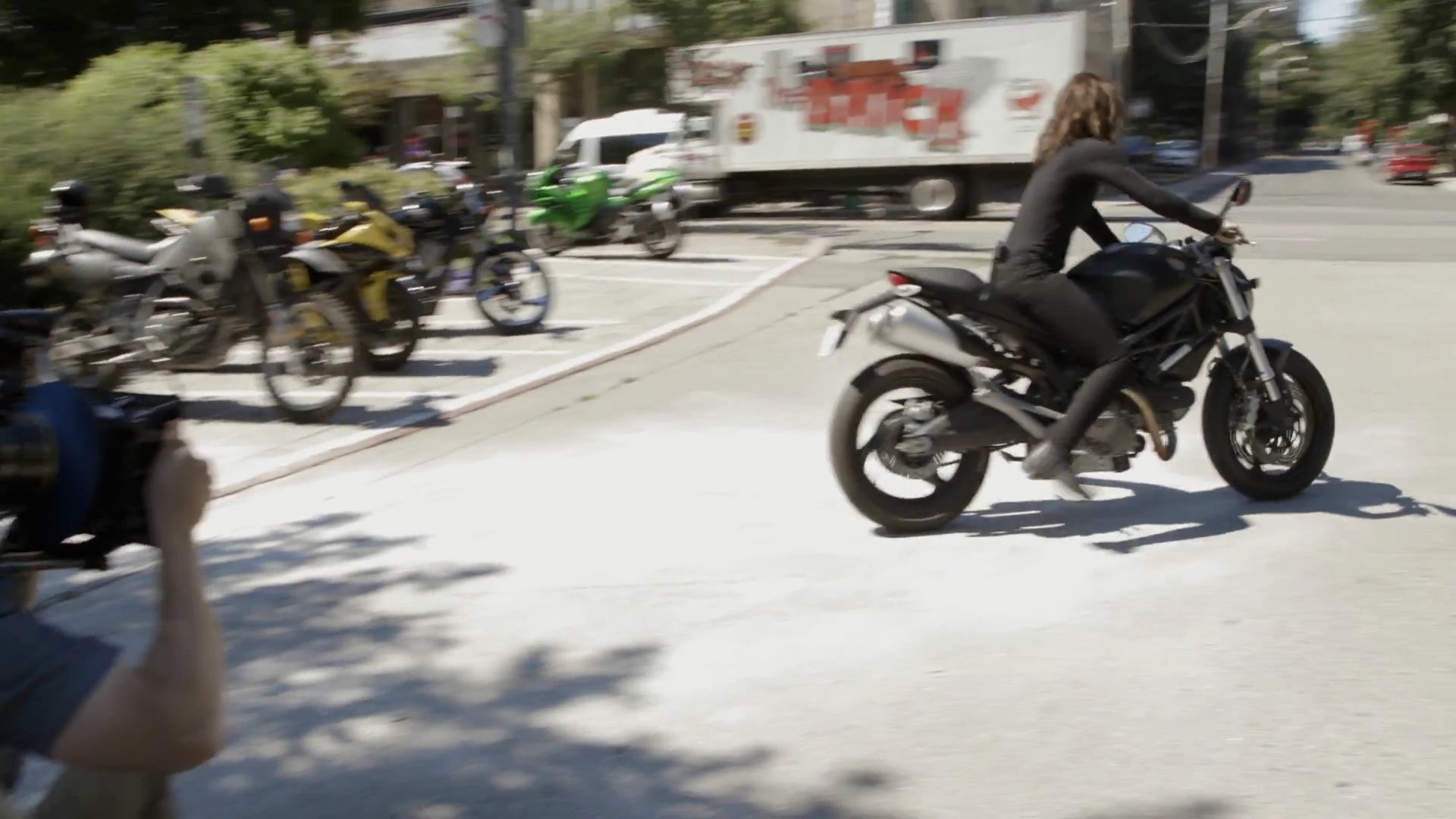 Ashley-Greene_dot_nl-RougeSeason3B-BehindTheScenesPremise0150.jpg