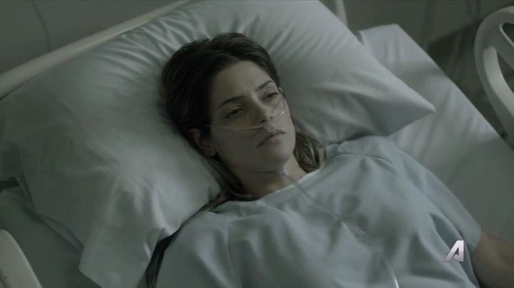 Ashley-Greene-dot-nl_Rouge4x01MariaFullofGrace0634.jpg Ashley-Greene-dot-nl_Rouge4x01MariaFullofGrace0634.jpg