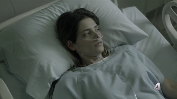 Ashley-Greene-dot-nl_Rouge4x01MariaFullofGrace0635.jpg