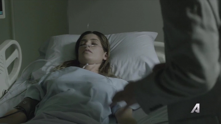 Ashley-Greene-dot-nl_Rouge4x01MariaFullofGrace1479.jpg