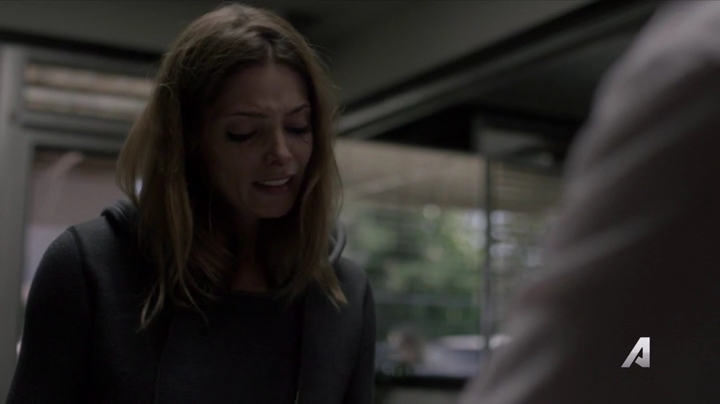 Ashley-Greene-dot-nl_Rogue4x02HowtheLightGetsIn-0152.jpg Ashley-Greene-dot-nl_Rogue4x02HowtheLightGetsIn-0152.jpg