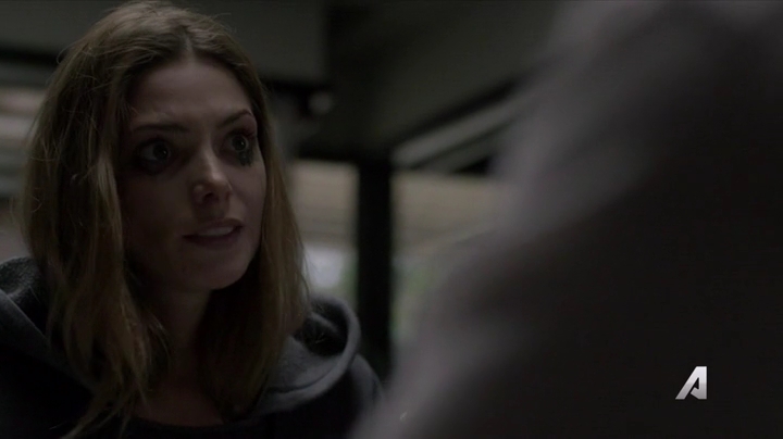 Ashley-Greene-dot-nl_Rogue4x02HowtheLightGetsIn-0180.jpg