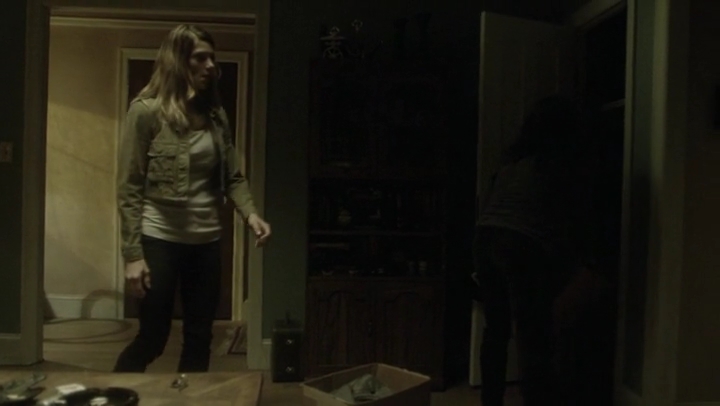 Ashley-Greene-dot-nl_Rogue-4x03LostHope0230.jpg