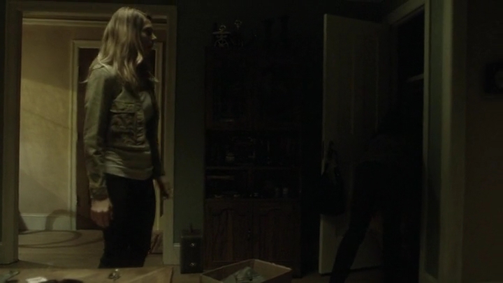 Ashley-Greene-dot-nl_Rogue-4x03LostHope0231.jpg