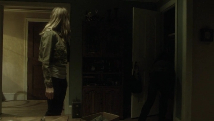 Ashley-Greene-dot-nl_Rogue-4x03LostHope0232.jpg