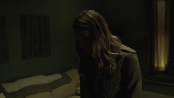 Ashley-Greene-dot-nl_Rogue-4x03LostHope0237.jpg