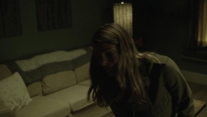 Ashley-Greene-dot-nl_Rogue-4x03LostHope0238.jpg