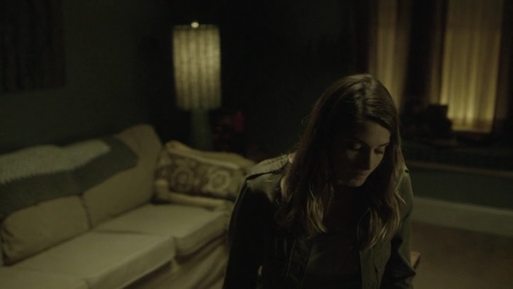 Ashley-Greene-dot-nl_Rogue-4x03LostHope0245.jpg