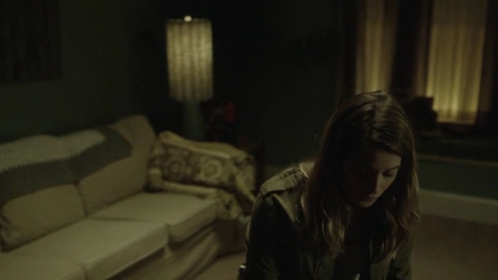 Ashley-Greene-dot-nl_Rogue-4x03LostHope0246.jpg