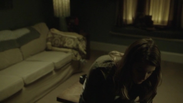 Ashley-Greene-dot-nl_Rogue-4x03LostHope0247.jpg