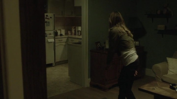 Ashley-Greene-dot-nl_Rogue-4x03LostHope0274.jpg
