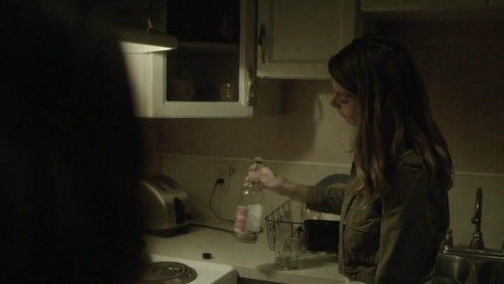 Ashley-Greene-dot-nl_Rogue-4x03LostHope0289.jpg