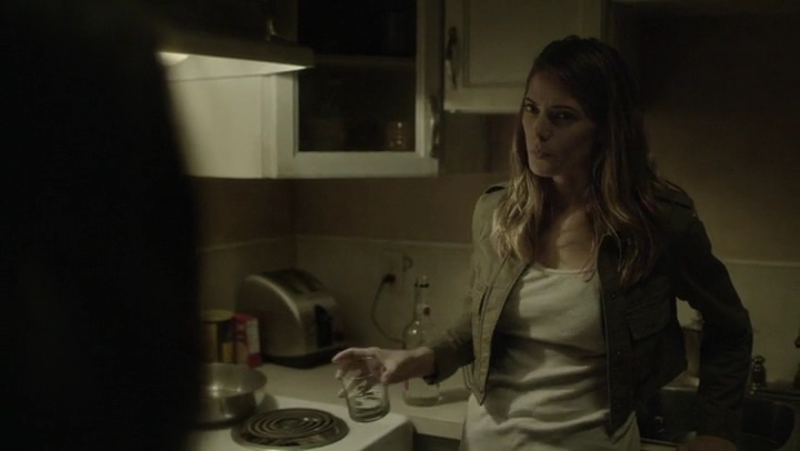 Ashley-Greene-dot-nl_Rogue-4x03LostHope0295.jpg