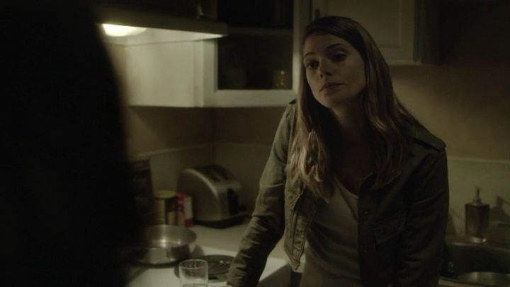 Ashley-Greene-dot-nl_Rogue-4x03LostHope0306.jpg