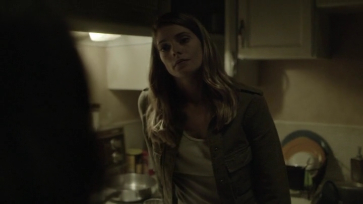 Ashley-Greene-dot-nl_Rogue-4x03LostHope0307.jpg