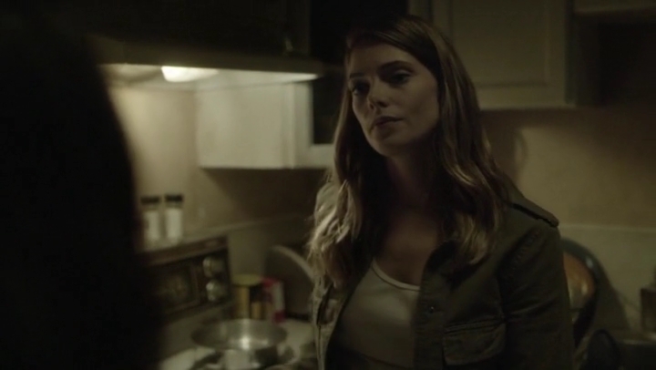 Ashley-Greene-dot-nl_Rogue-4x03LostHope0308.jpg