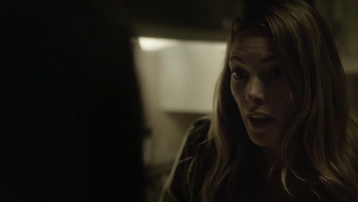 Ashley-Greene-dot-nl_Rogue-4x03LostHope0328.jpg