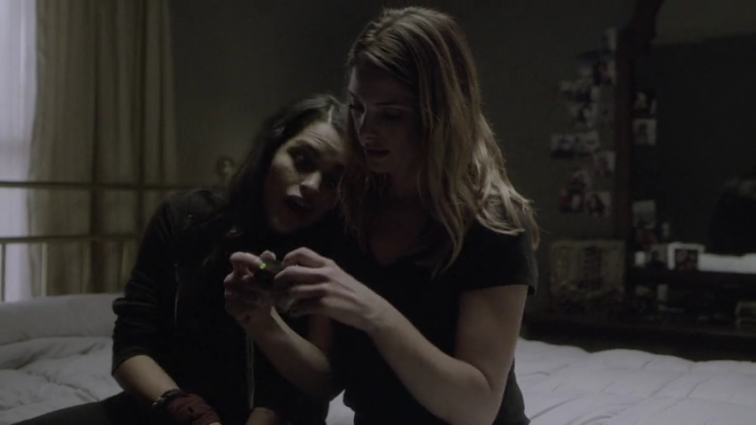 Ashley-Greene-dot-nl_Rogue4x04TheDeterminedandtheDesperate0348.jpg