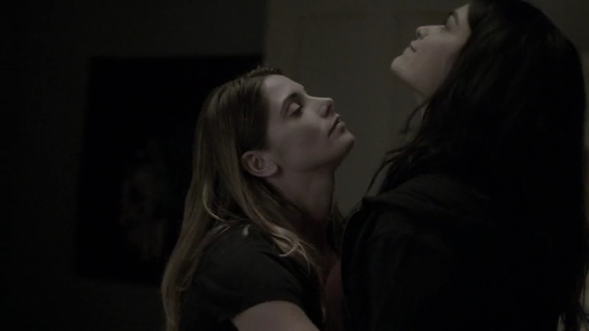 Ashley-Greene-dot-nl_Rogue4x04TheDeterminedandtheDesperate0364.jpg
