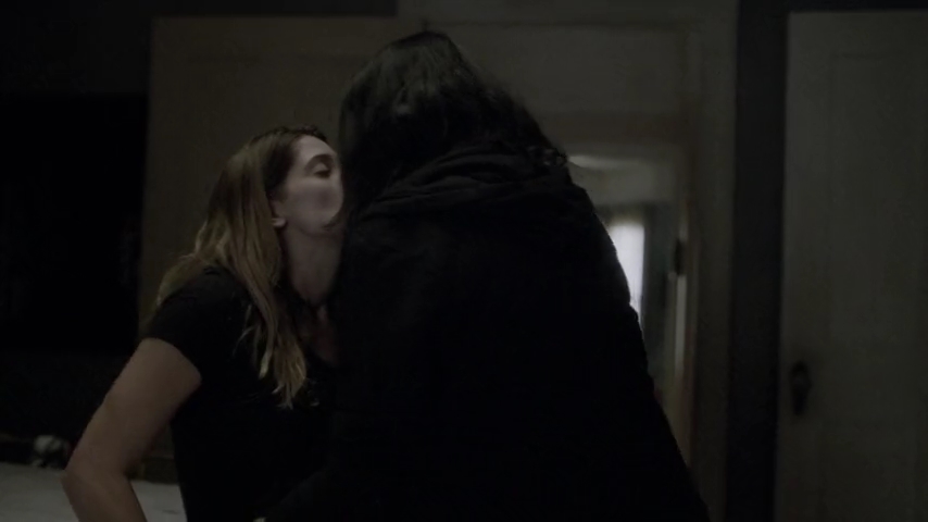 Ashley-Greene-dot-nl_Rogue4x04TheDeterminedandtheDesperate0380.jpg