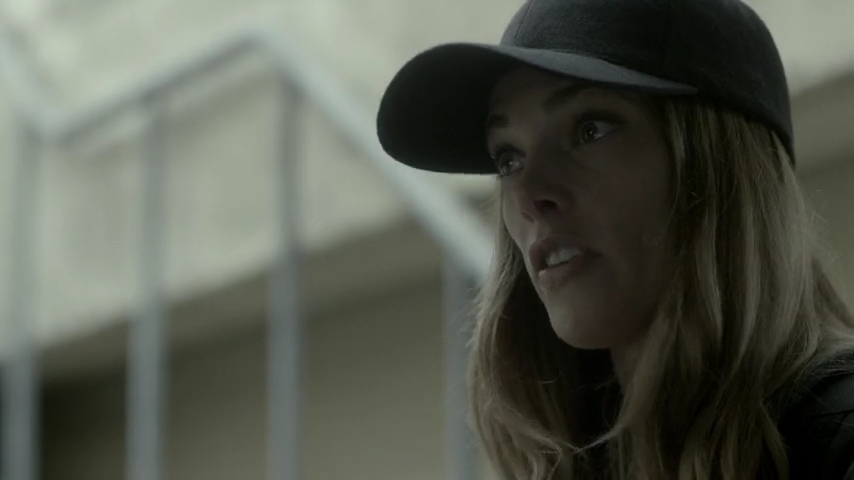 Ashley-Greene-dot-nl_Rogue4x04TheDeterminedandtheDesperate0488.jpg