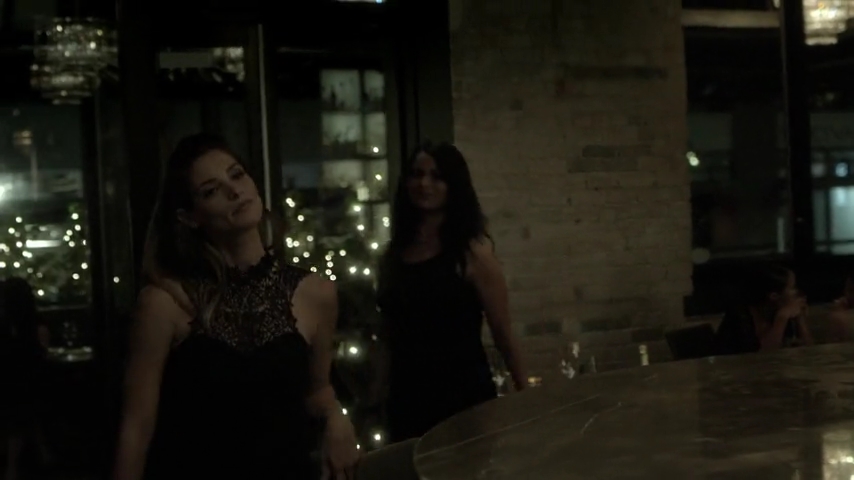 Ashley-Greene-dot-nl_Rogue4x04TheDeterminedandtheDesperate1718.jpg