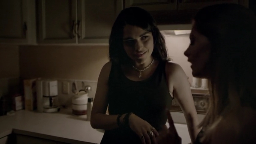 Ashley-Greene-dot-nl_Rogue4x04TheDeterminedandtheDesperate1870.jpg