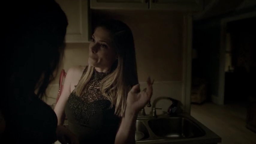 Ashley-Greene-dot-nl_Rogue4x04TheDeterminedandtheDesperate1889.jpg