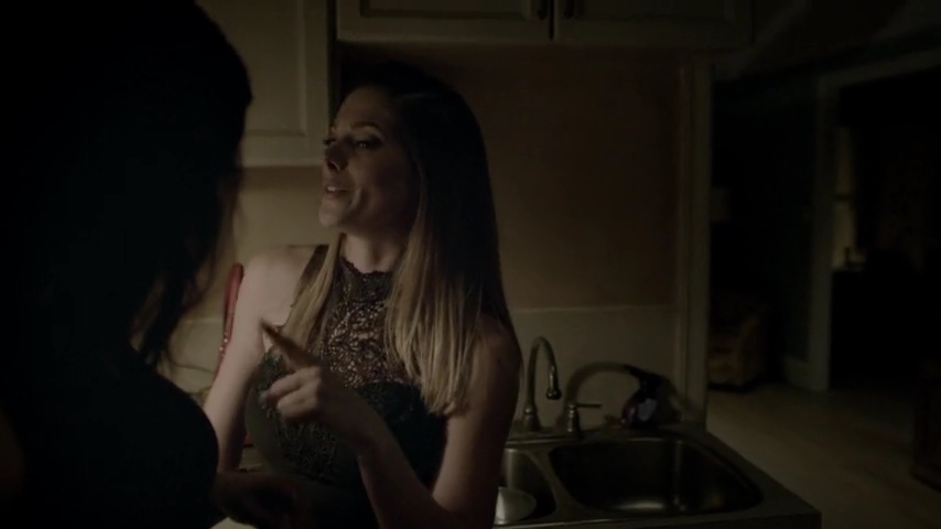 Ashley-Greene-dot-nl_Rogue4x04TheDeterminedandtheDesperate1891.jpg