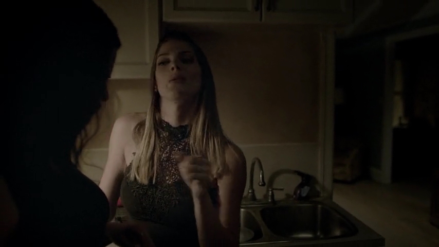 Ashley-Greene-dot-nl_Rogue4x04TheDeterminedandtheDesperate1893.jpg