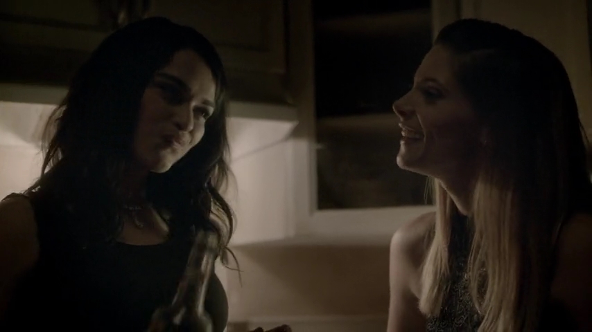 Ashley-Greene-dot-nl_Rogue4x04TheDeterminedandtheDesperate1902.jpg
