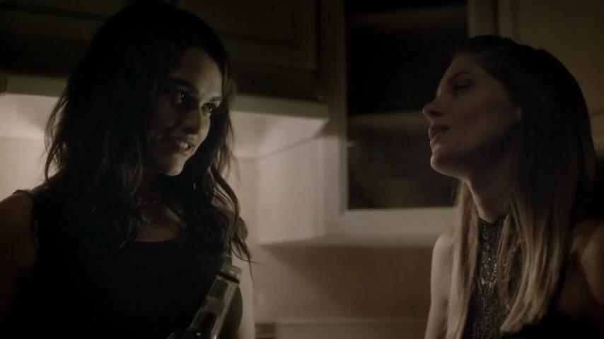 Ashley-Greene-dot-nl_Rogue4x04TheDeterminedandtheDesperate1906.jpg