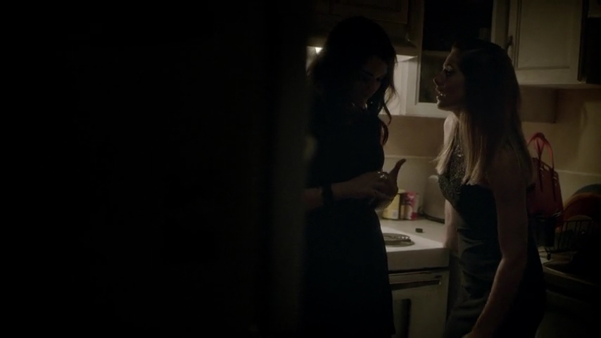 Ashley-Greene-dot-nl_Rogue4x04TheDeterminedandtheDesperate1928.jpg